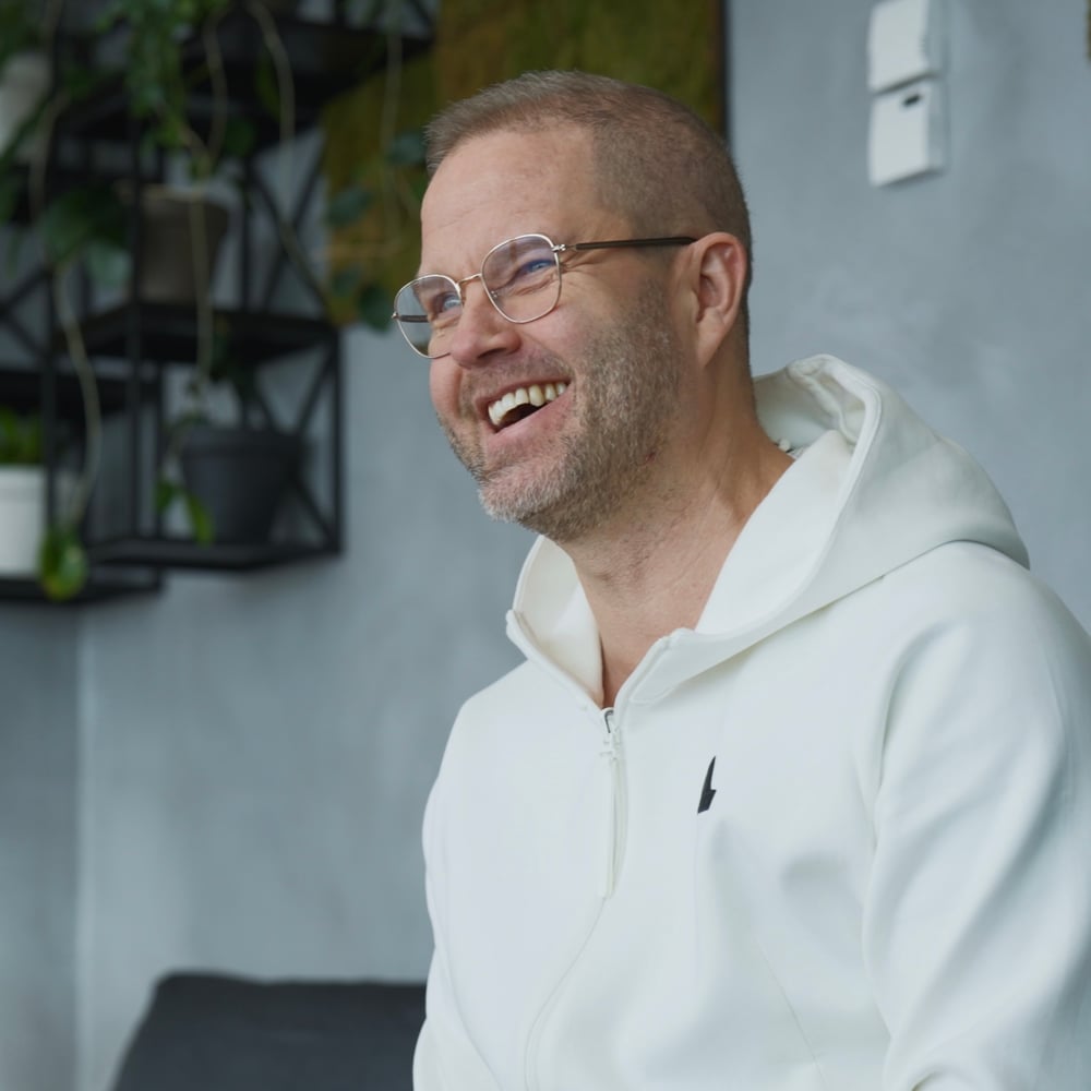 From friction to loyalty: Fixing the 'external web store' problem